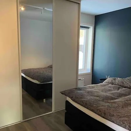 Romslig Pa Strandodden Leilighet