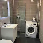 Romslig Pa Strandodden Apartmán